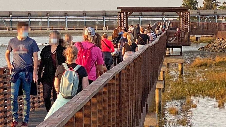El runrún: Encerrados… y concentrados
