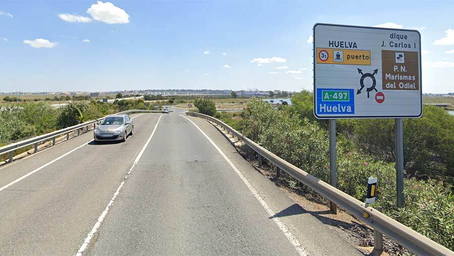 Cortes de tráfico desde el lunes en la glorieta del Espigón por asfaltado del puente sifón