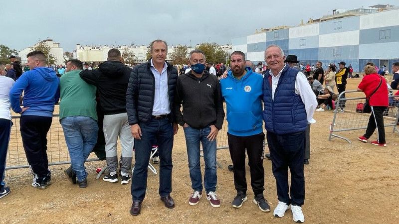 Los mejores jugadores internacionales de petanca se dan cita en Isla Cristina
