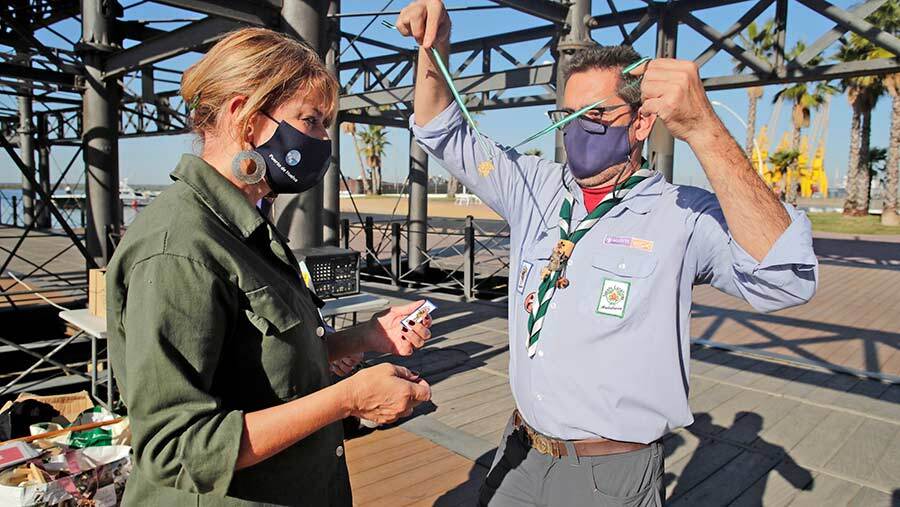 El puerto acoge un encuentro de 600 scouts de la capital y la provincia