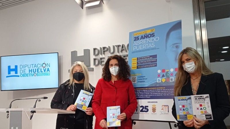 Abre la primera exposición fotográfica de Huelva con contenidos accesibles