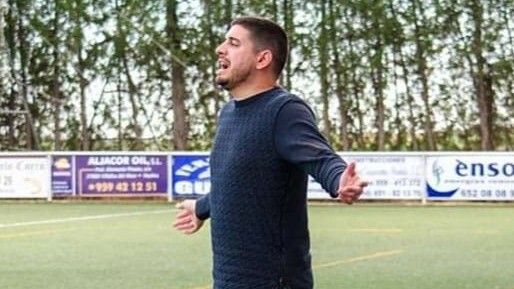 Kuiki Santana deja el banquillo del Bollullos