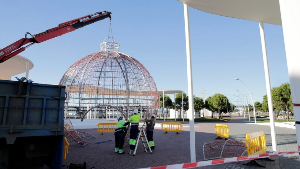 El Puerto de Huelva inaugura este viernes 3,5 kilómetros de alumbrado de Navidad como preámbulo de su 150 aniversario