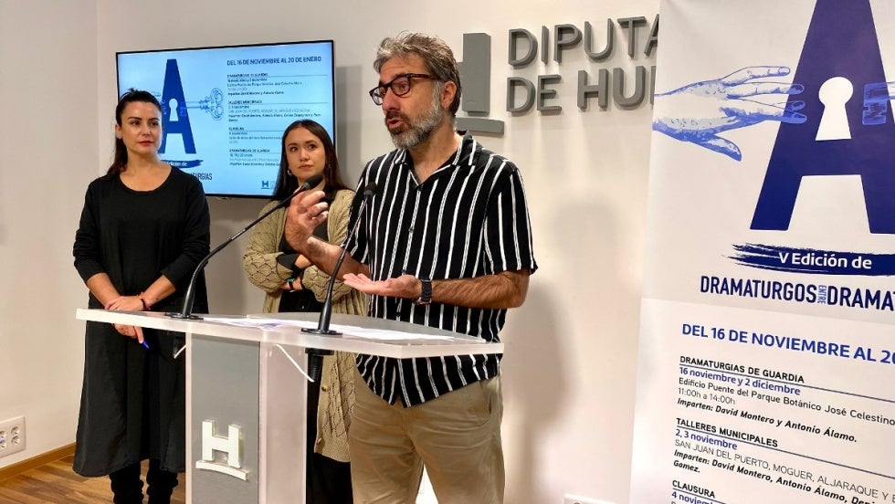 ‘Dramaturgos entre dramaturgias’ incentiva el teatro entre los talleres municipales e institutos