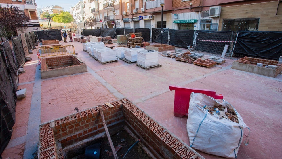 La calle Villamundaka 'estrenará' su peatonalización antes de Navidad
