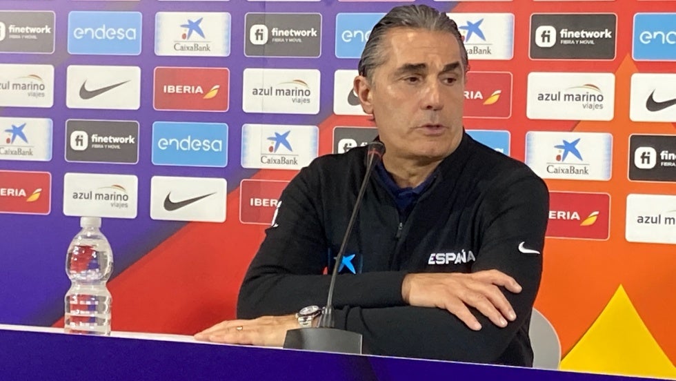 Scariolo resalta que tiene una 'buena base' para avanzar en el 'cambio generacional' de la Selección y 'competir'