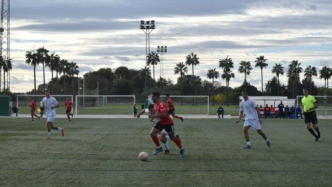 El Cartaya cae frente al líder y el Bollullos con el colista y meritorio empate del Ayamonte