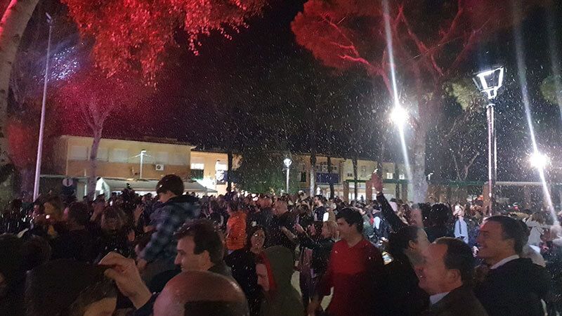 La nieve llegó a Aljaraque para el disfrute de pequeños y mayores