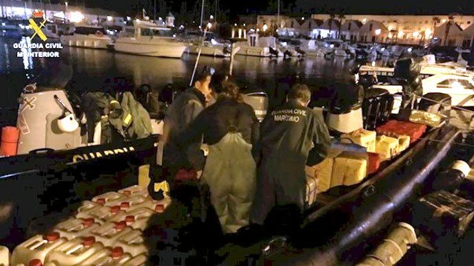 Prisión para el piloto de la embarcación en la que se hallaron 123 fardos de hachís en Isla Cristina