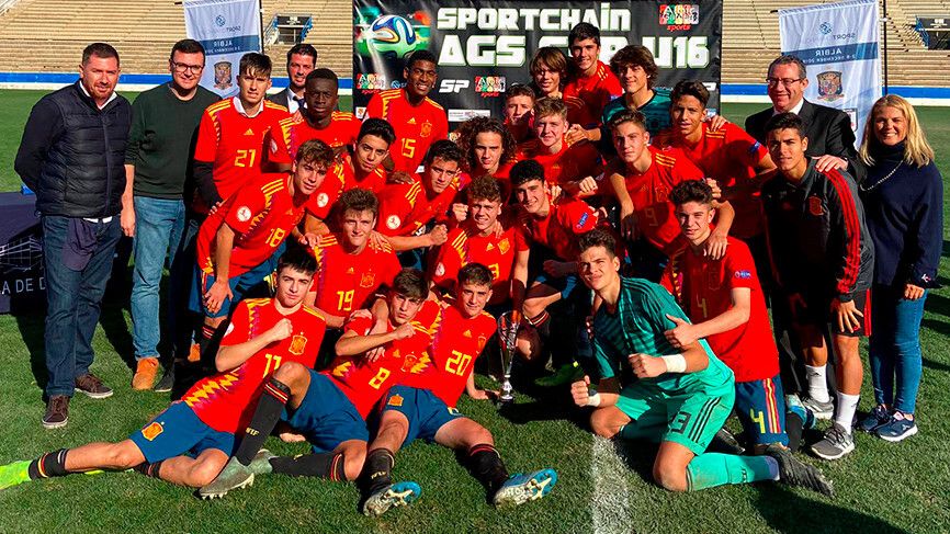 Mario Peregrina gana la AGS Cup en su debut con España sub16