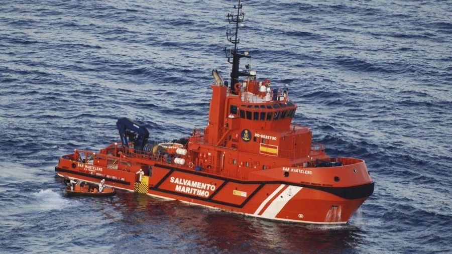 Buscan en el mar a un pescador de Isla Cristina desaparecido tras salir a faenar