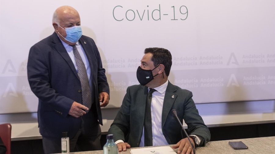 El comité de expertos de Andalucía debate si implanta el pasaporte Covid en ocio y restauración