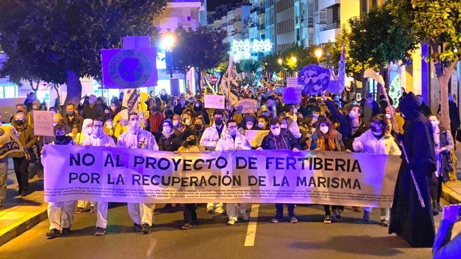 Manifestación contra el plan Fertiberia: colectivos y agentes sociales toman el peso de la movilización