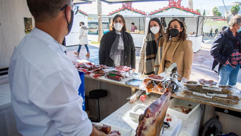 Holea acoge un mercado gourmet con productos de Huelva