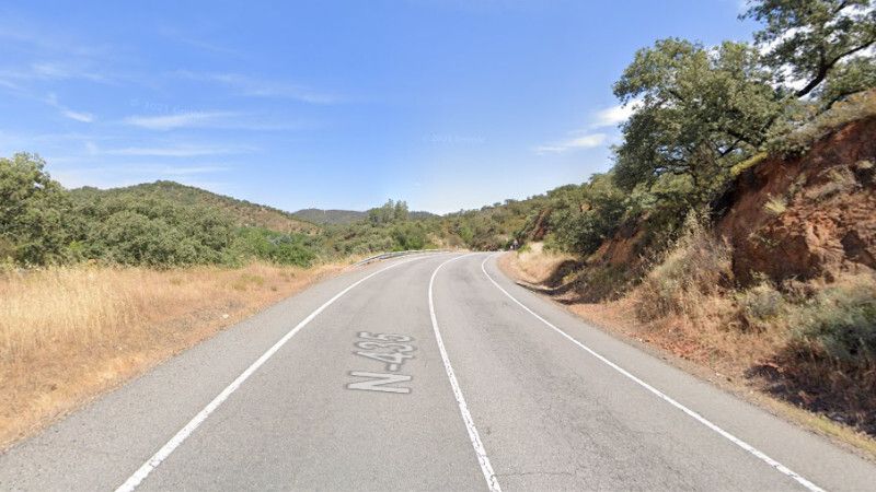 Fallece una motorista de 41 años al salirse de la vía a la altura de La Nava