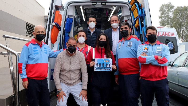 El Consorcio de Transporte Sanitario dona casi 200 juguetes para los niños onubenses