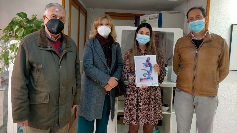 AECC Huelva entrega 7.000 euros al avance en la investigación oncológica