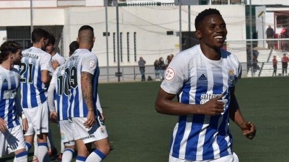 El Decano amplía a seis puntos su ventaja sobre el Utrera y cae el Córdoba B