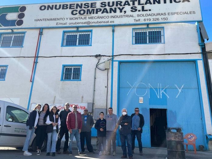 Los trabajadores encerrados de Onubense Suratlántica respaldan un primer acuerdo
