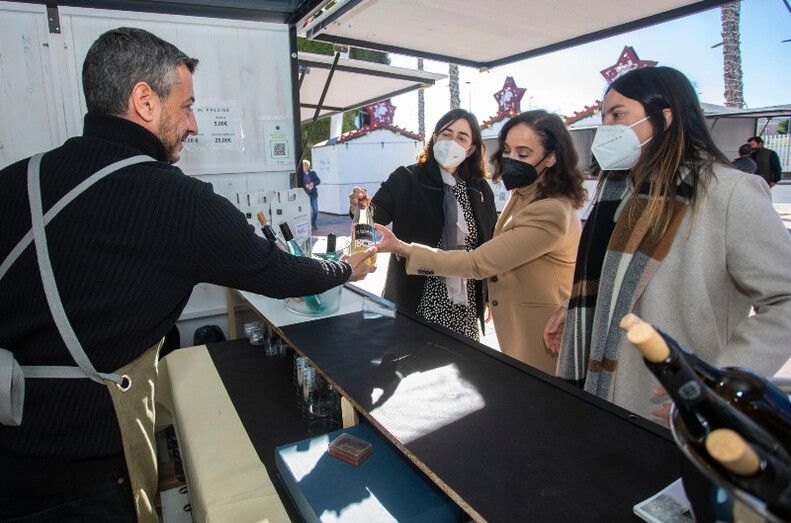 Holea acoge un mercado gourmet con productos de Huelva