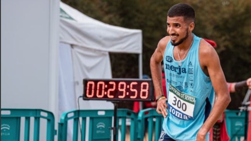 Zakaria Boufaljat sigue corriendo como si vistiera de rojo: De nuevo el mejor español en Cantimpalos