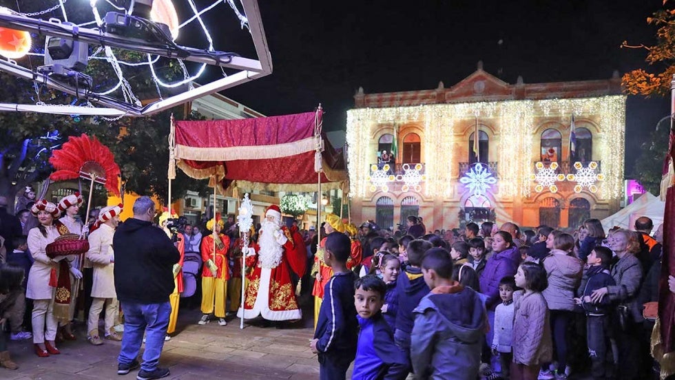 San Juan del Puerto prende la luz y la magia de la Navidad