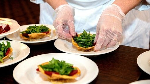 Oferta para trabajar de cocinero en un bar de Aracena