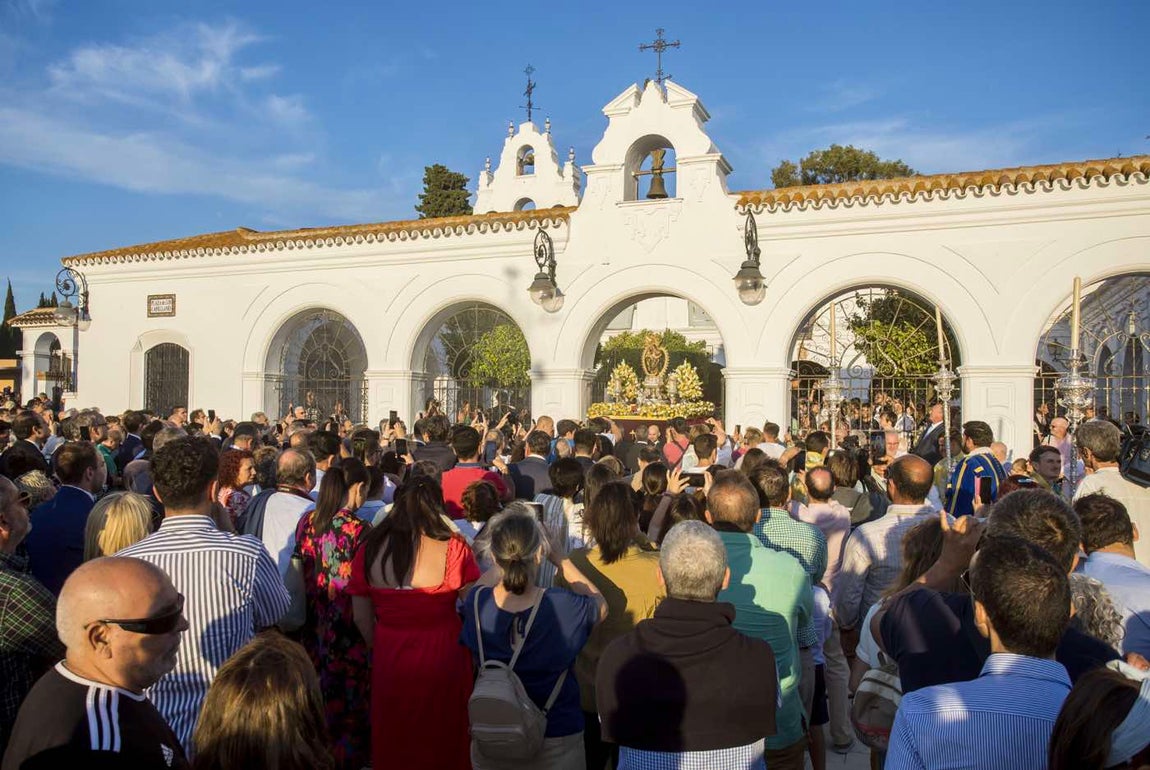 Las imágenes de la rogativa a la Cinta por la lluvia