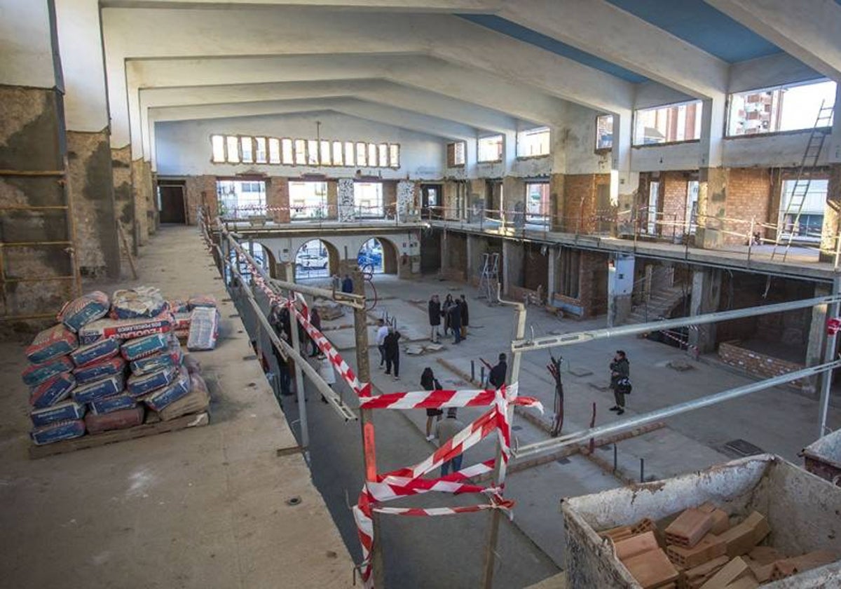 Foto de archivo del interior del Mercado de San Sebastián en obras