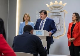 Obras 'fantasma' en Huelva: el PSOE dice que es normal reflejar en los presupuestos proyectos pendientes de financiación