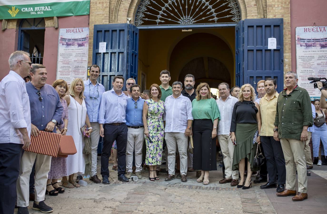 Representantes públicos y políticos, este jueves