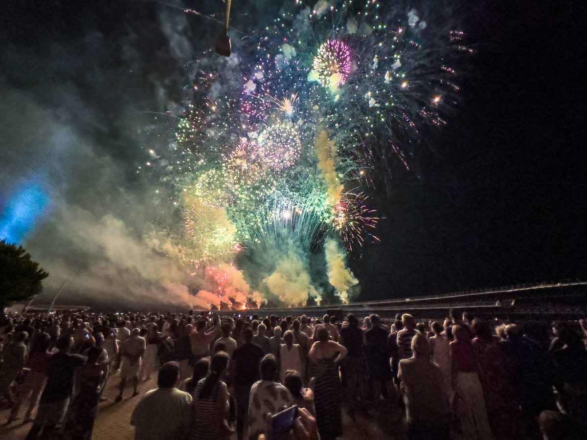 Fuegos artificiales Colombinas 2023: Las mejores imágenes del fin de fiesta