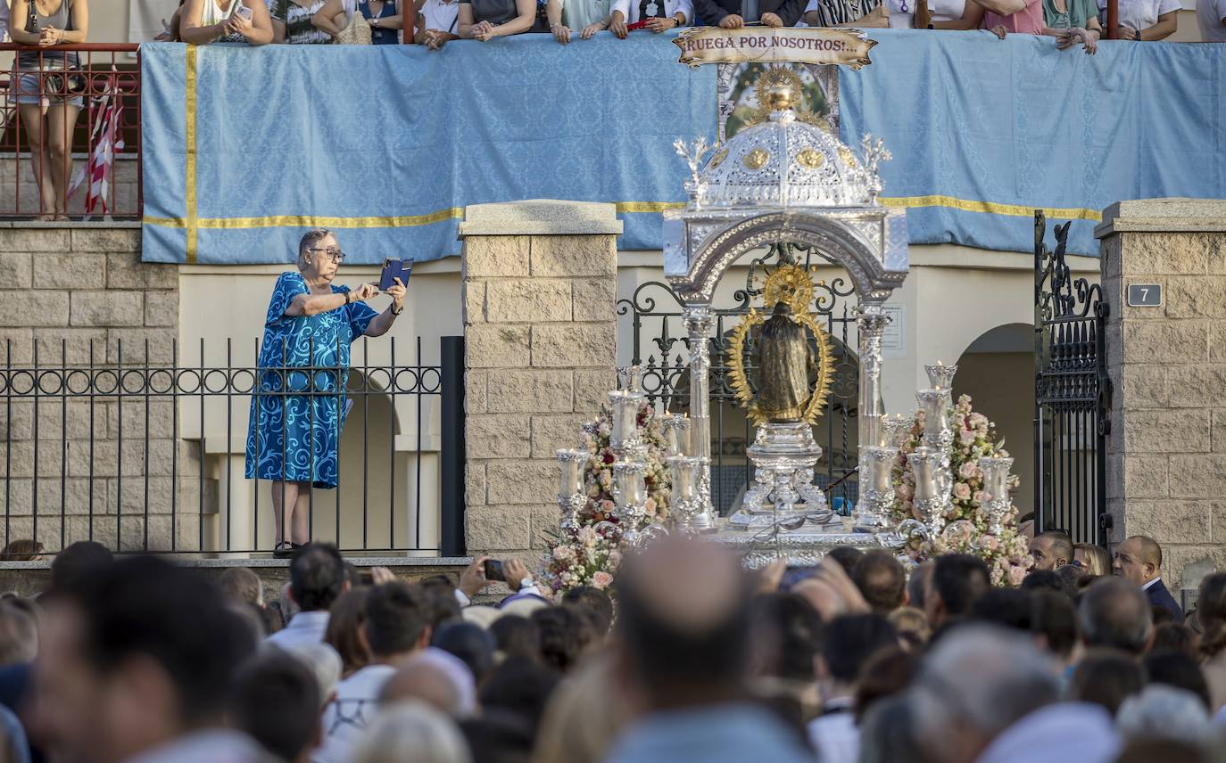 Las mejores imágenes de la bajada de la Virgen de la Cinta