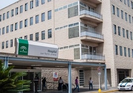 Dan de alta a la niña ingresada tras el incendio en un bloque de siete pisos en Huelva