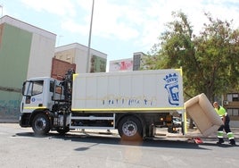 Más de 1.600 toneladas de muebles y residuos voluminosos retirados por el Ayuntamiento de Huelva