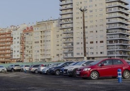 Los aparcamientos de la Avenida Italia y Miss Withney contarán con un sistema para evitar la generación de polvo