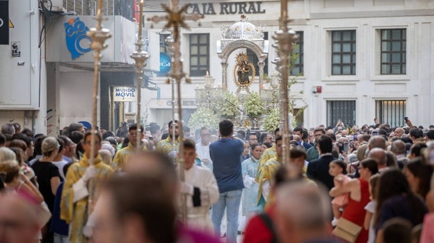 La Virgen de la Cinta, a su salida desde la Concepción