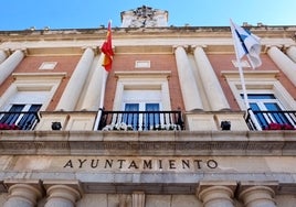 El Ayuntamiento de Huelva logra reducir a la mitad el tiempo medio de pago a proveedores con respecto a los plazos de hace un año