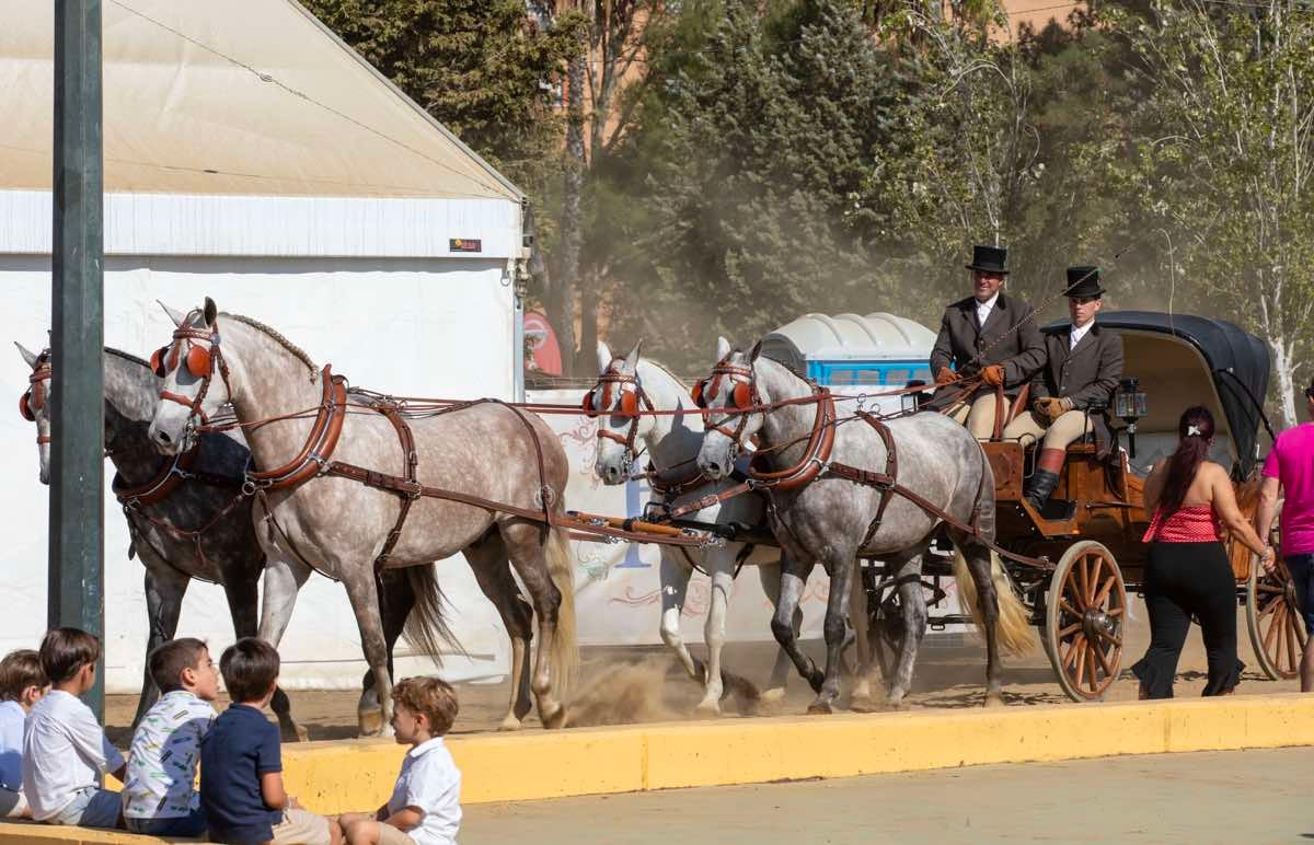 Ambiente de gala en el arranque de la Feria del Caballo y el Otoño en Huelva de 2023