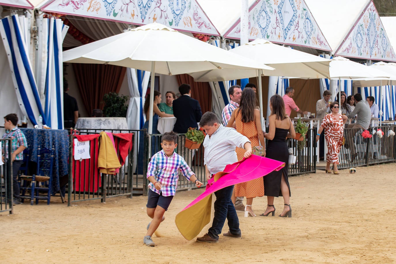 Concurrido broche para la Feria del Caballo de Huelva, que se consolida como cita ineludible del calendario festivo de la ciudad