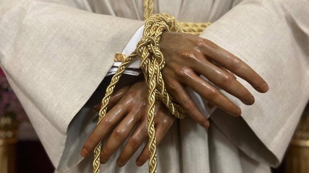 Detalle de las manos de Jesús de la Humildad