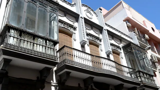 La antigua clínica Vázquez Limón, una joya arquitectónica en venta por más de un millón de euros
