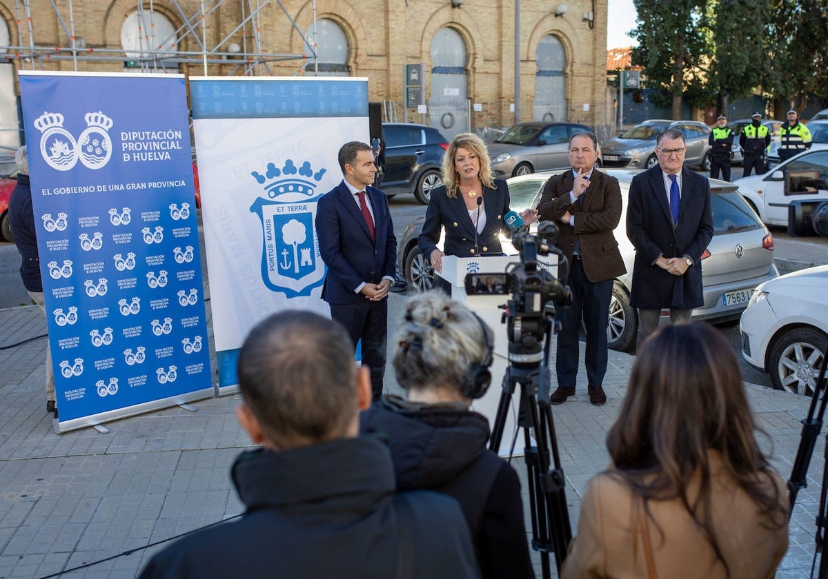 La alcaldesa de Huelva ha valorado la transformación urbanística que se inicia alrededor de la antigua estación de tren