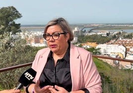 Rossi propone modificar el PGOU para convertir las laderas del Conquero en un parque urbano