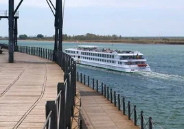 El crucero 'La Belle de Cadix' recala este viernes en el Muelle de Levante por quinto año consecutivo