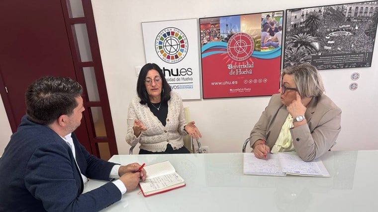 IU denuncia que la Junta «estrangula» a la Universidad de Huelva con la falta de financiación