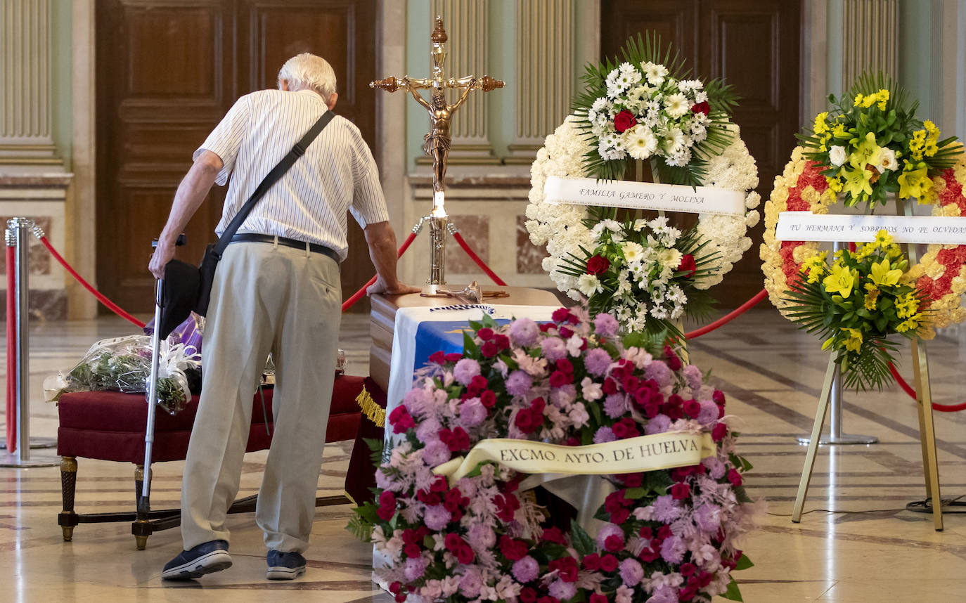 Huelva despide a La Moni, en imágenes