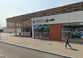 Facua insta al Ayuntamiento de Huelva y a Adif a la construcción de un aparcamiento público junto a la estación de tren