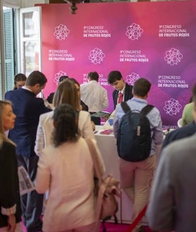 Imagen secundaria 2 - La «venganza» del campo como punto de partida en Huelva del Congreso Internacional de Frutos Rojos