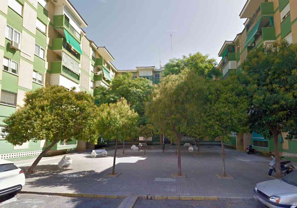 La plaza Santa Raquel de la barriada de Verdeluz